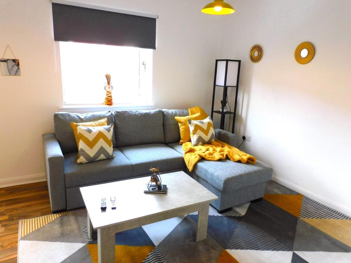 Newly Refurbished 1 Bed Apt In Hamilton Close To Station And Local Amenities Eksteriør bilde