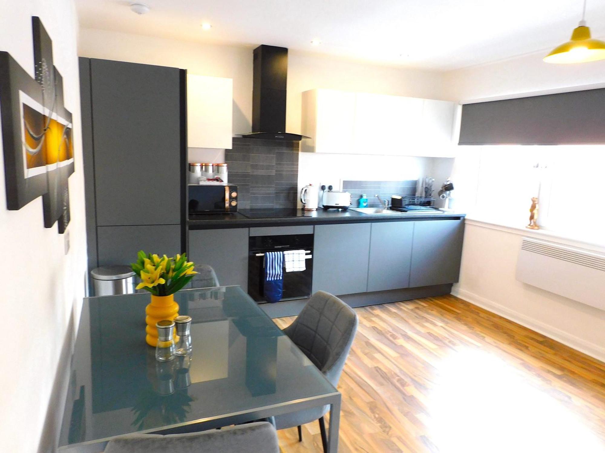 Newly Refurbished 1 Bed Apt In Hamilton Close To Station And Local Amenities Eksteriør bilde